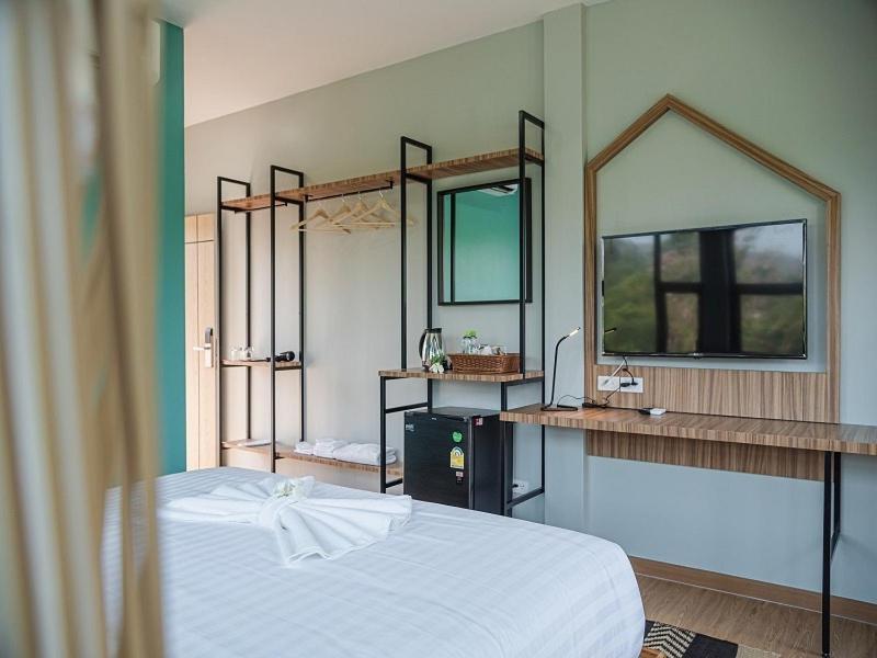 The Tree Riverside 4*